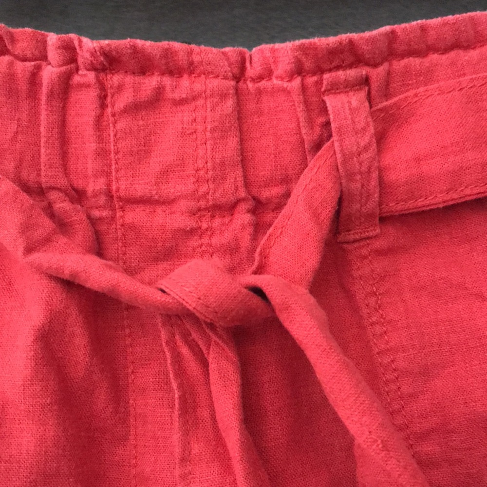 Sanctuary Shorts red includes belt, pockets, size large - Picture 2 of 7